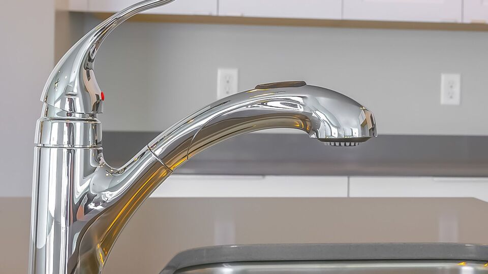 Кран будет сиять долго