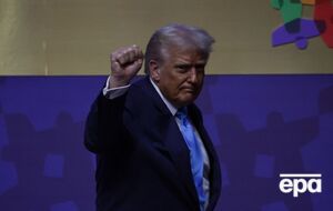 Трамп подчеркнул, что во время его первого президентского срока он полностью восстановил американскую армию и модернизировал ядерный арсенал