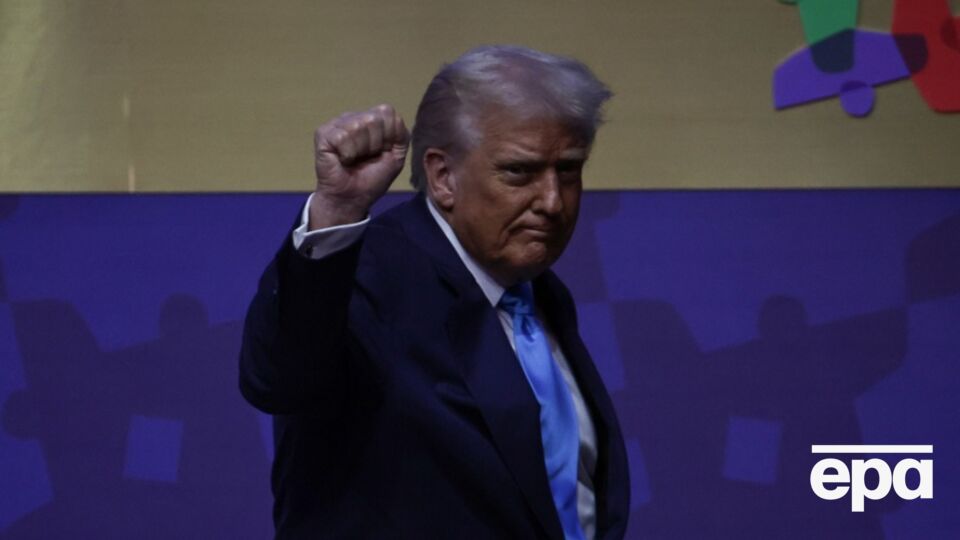 Трамп подчеркнул, что во время его первого президентского срока он полностью восстановил американскую армию и модернизировал ядерный арсенал