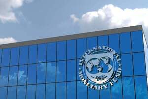 Один із представників Єврокомісії та дипломати трьох країн-членів заявили виданню, що досягнення такої угоди переконає МВФ у фінансовій спроможності України