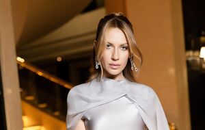 Нікітюк обрала сукню від українського бренда Gasanova