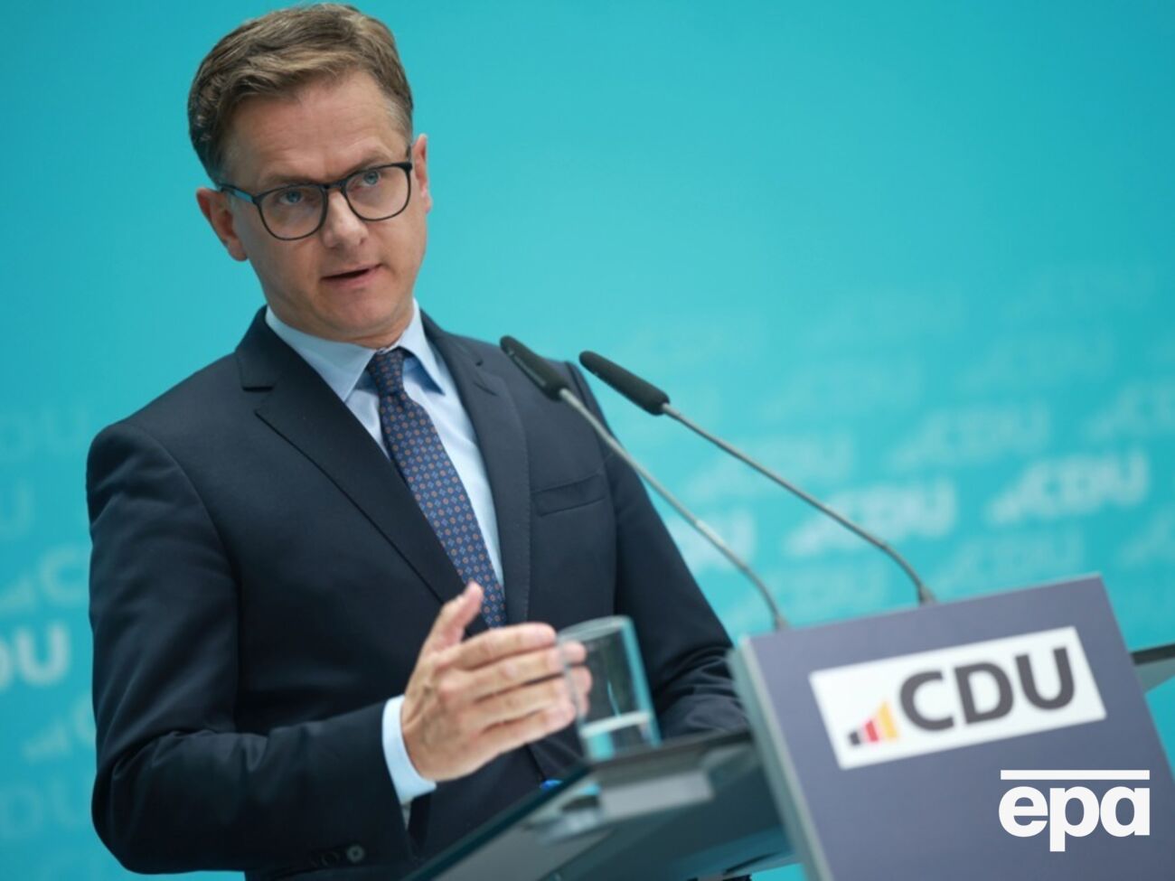 По словам Линнеманна, он "никого не хочет высылать"