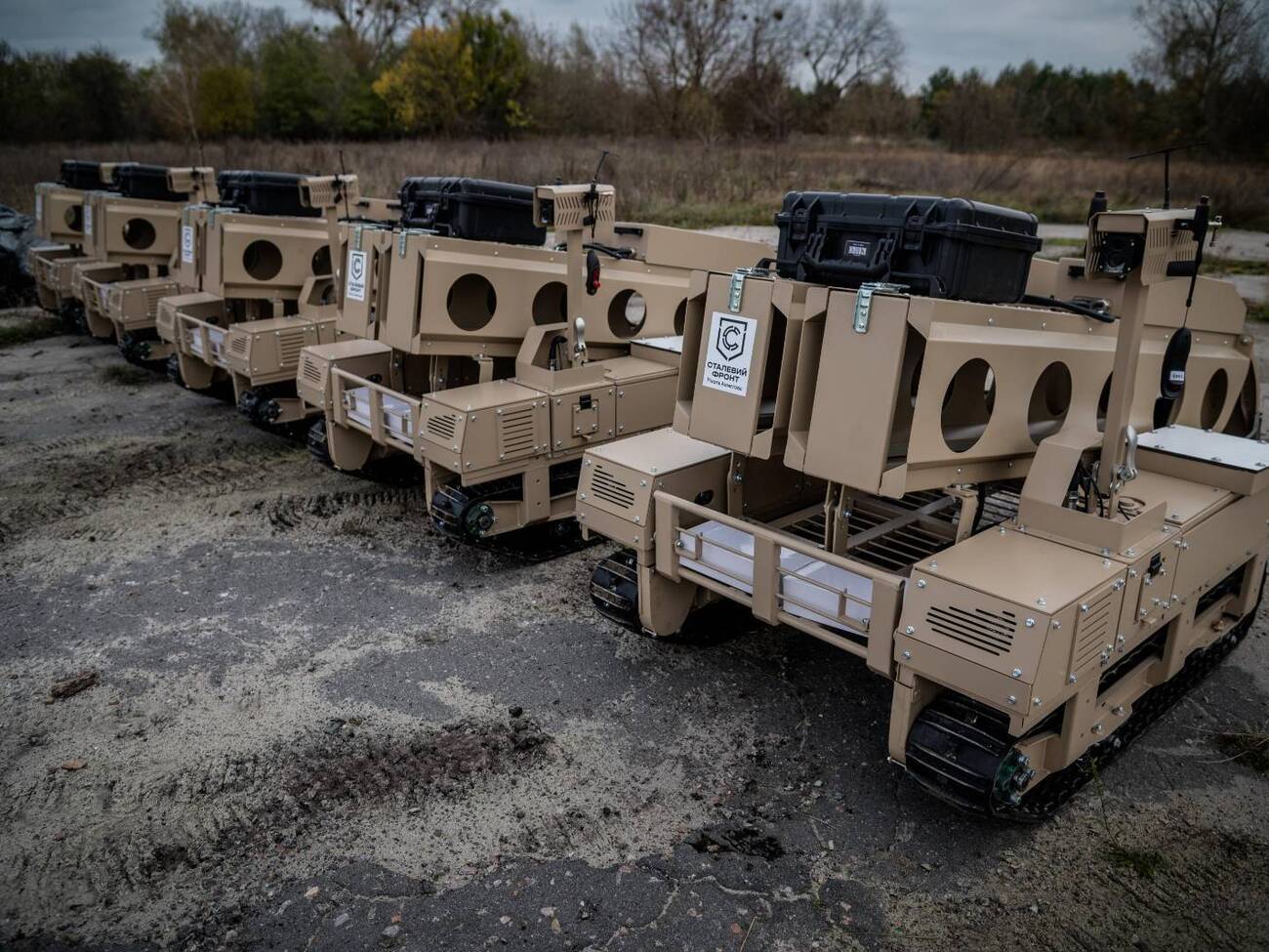"Стальной Фронт" передал военным партию техники и оборудования