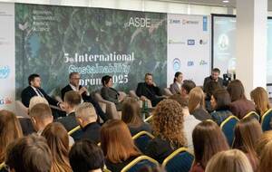 Доступ до фінансування разом із миром визначатиме темпи відновлення, сказав Коваленко під час форуму