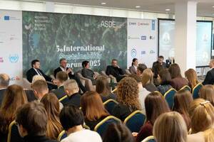 Доступ к финансированию вместе с миром будет определять темпы восстановления, сказал Коваленко во время форума