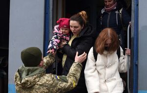 Державні ресурси слід спрямувати на захист від обстрілів, заявили у партії