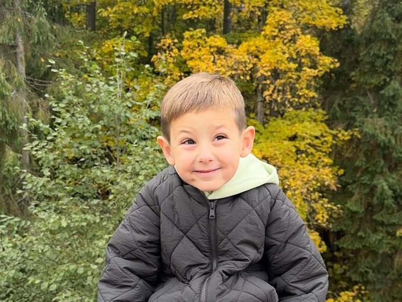 Блогер Ренат с мамой живут за границей