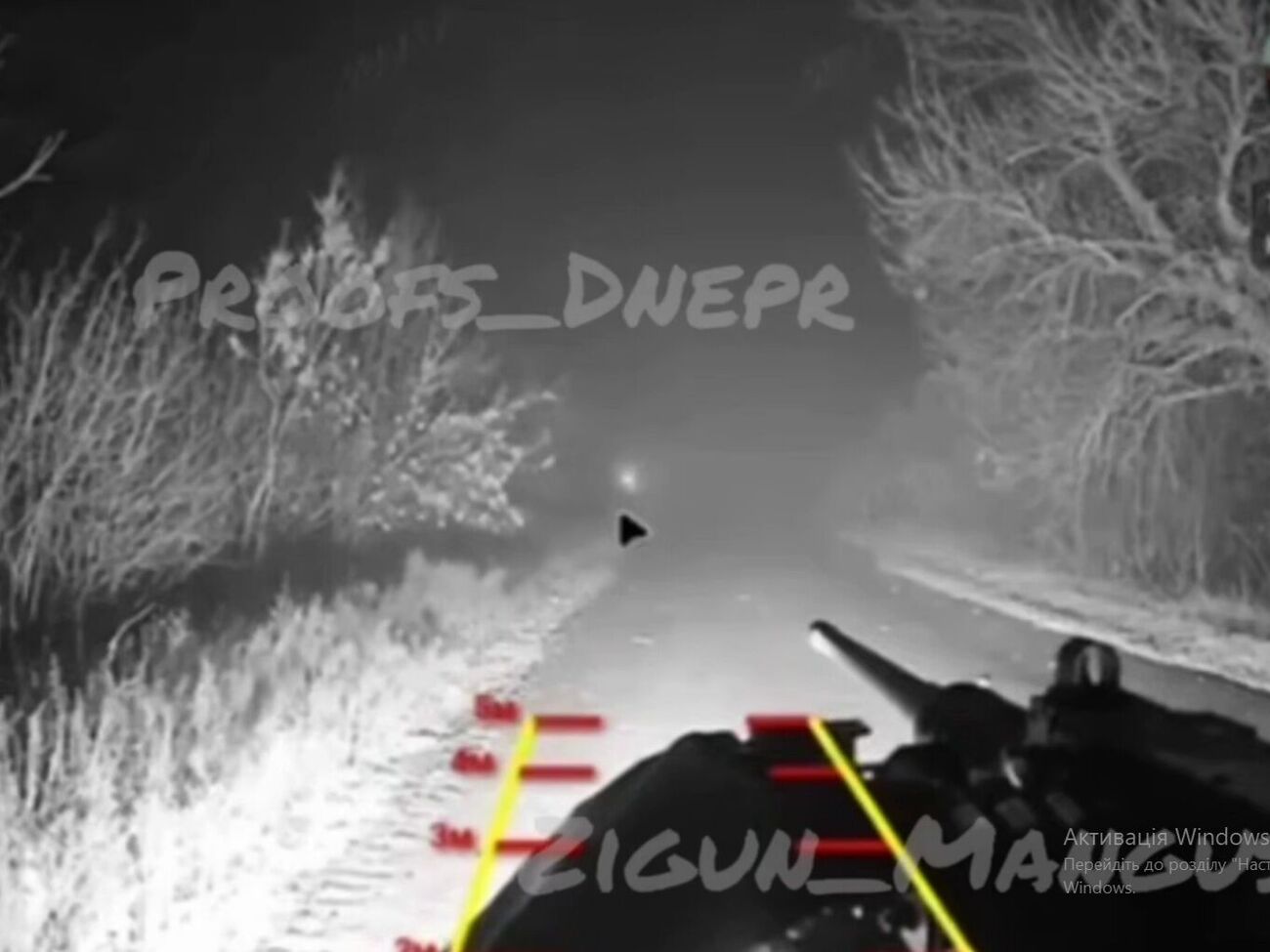 Под огонь украинского дрона попал МТ-ЛБ