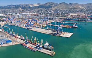 По нефтепроводу КТК нефть из Казахстана и РФ идет к морским терминалам возле Новороссийска для дальнейшего экспорта