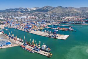 По нефтепроводу КТК нефть из Казахстана и РФ идет к морским терминалам возле Новороссийска для дальнейшего экспорта