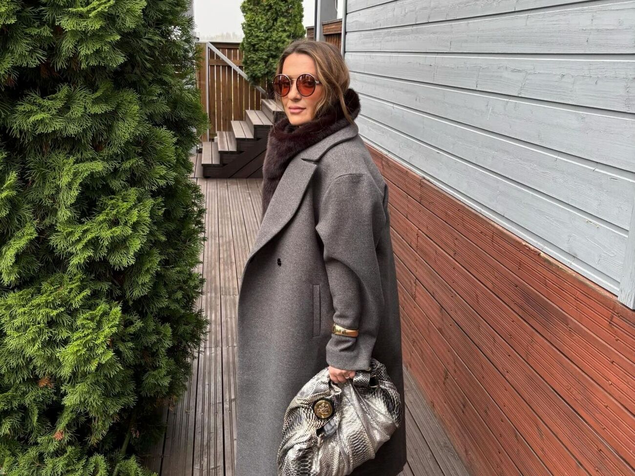 Могилевська виховує двох названих доньок