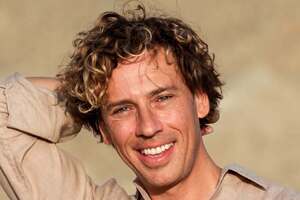 Галкін назвав себе на фото в пустелі "принцом у пісках"