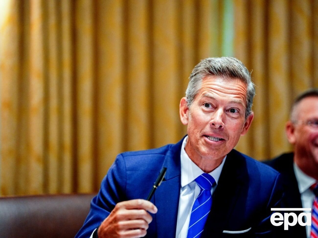 Даффи подчеркнул, что система авиационного контроля работает на грани возможностей