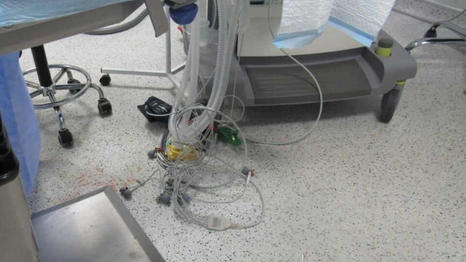 После смерти женщины следователи объявили 50-летнему пластическому хирургу о подозрении