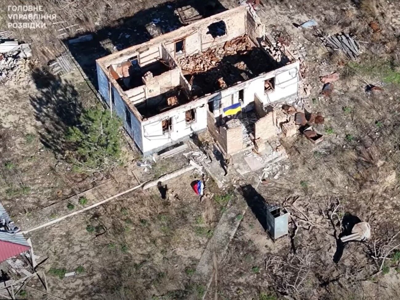 Над территорией островов бойцы "Братства" подняли сине-желтый флаг, отмечает ГУР