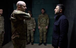 Зеленский наградил "азовцев"