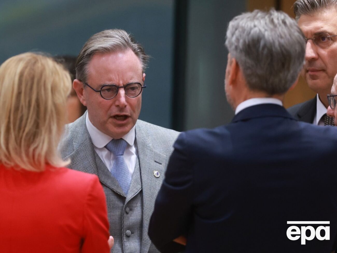 Прем'єр-міністр Бельгії побоюється, що його уряд буде змушений відшкодовувати мільярди Москві