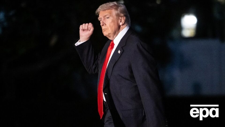 Трамп обвиняет демократов в остановке работы правительства