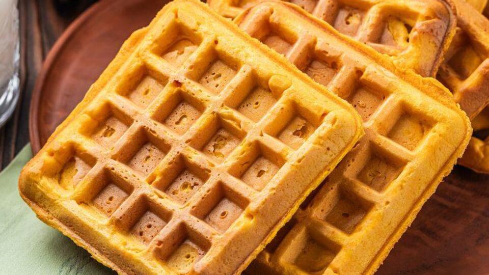 Вафли жарятся семь минут