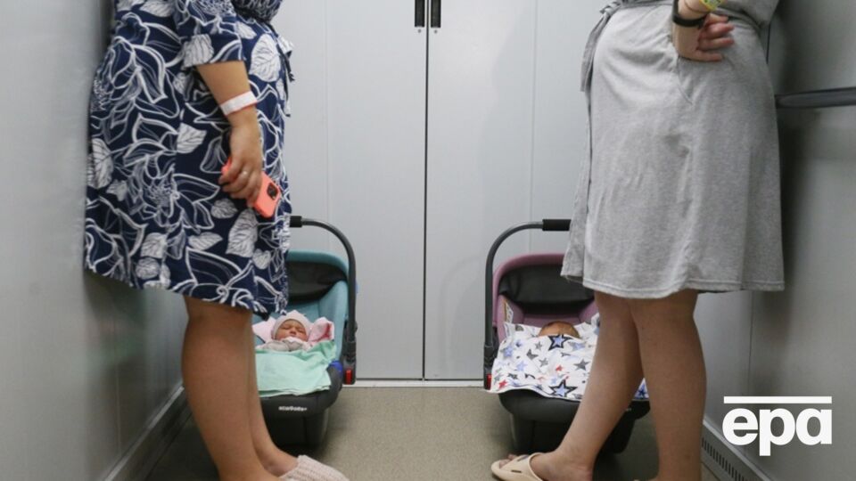 Закон после подписания вступит в силу в 2026 году