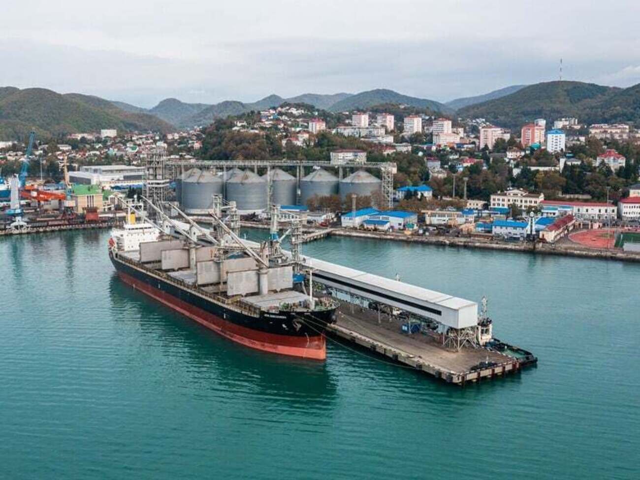 До атаки 2 ноября 2025 года Туапсе планировал увеличить экспорт нефтепродуктов, подчеркивает агентство