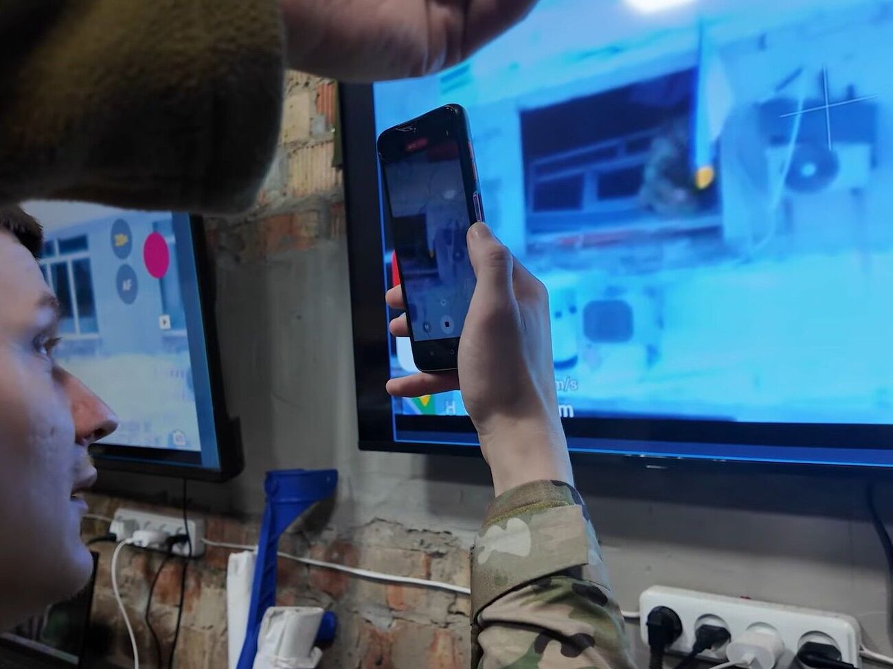 Штурмовики ЗСУ застали окупантів зненацька, ліквідувавши їх усередині будівлі міськради Покровська, розповіли в 425-му полку "Скеля"