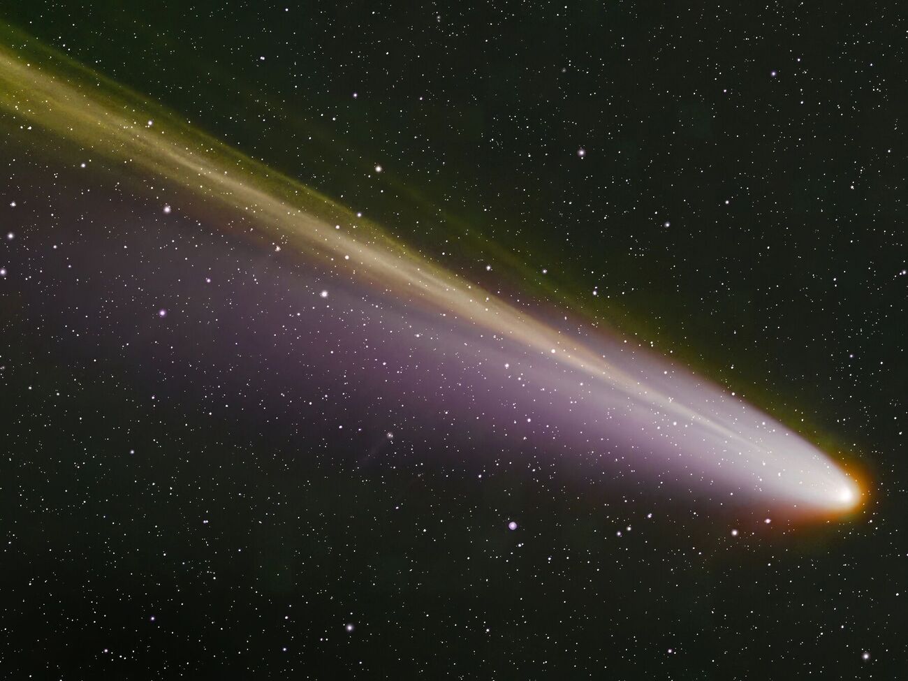 Взрыв космического камня в небе увидели португальцы и испанцы