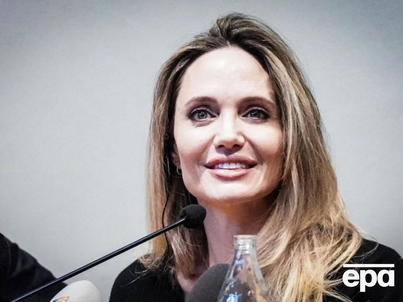 Джоли впервые посетила Украину в апреле 2022 года