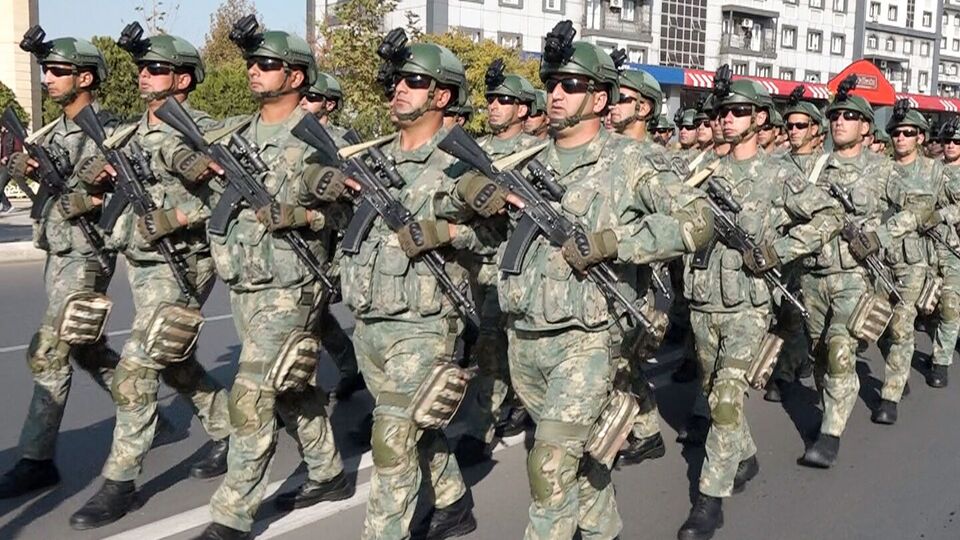 Баку уже ведет военное сотрудничество с Турцией, заявил Алиев