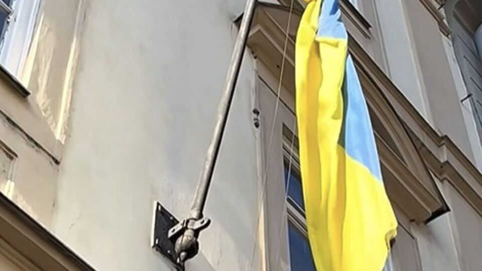 Український прапор зняли з будівлі чеської Палати депутатів за наказом її спікера 6 листопада