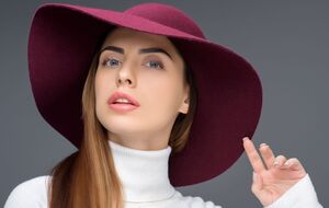 Модные шляпы имеют широкие полы