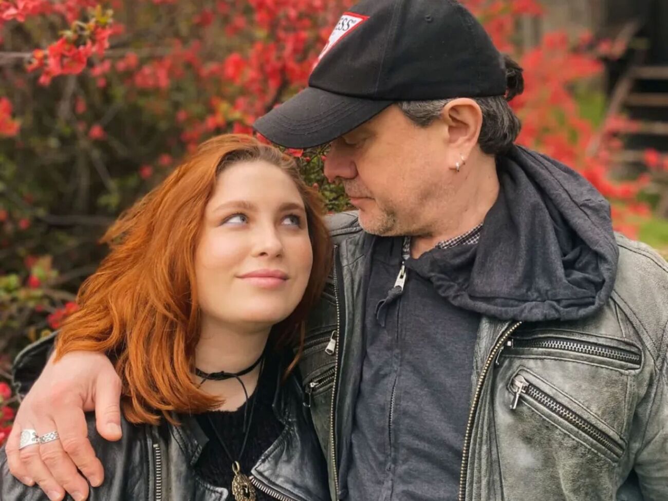 Ступка старше Ткач на 35 лет