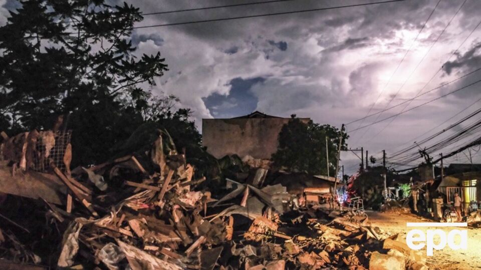 К борьбе со стихией привлекли более 260 тыс. военных и спасателей