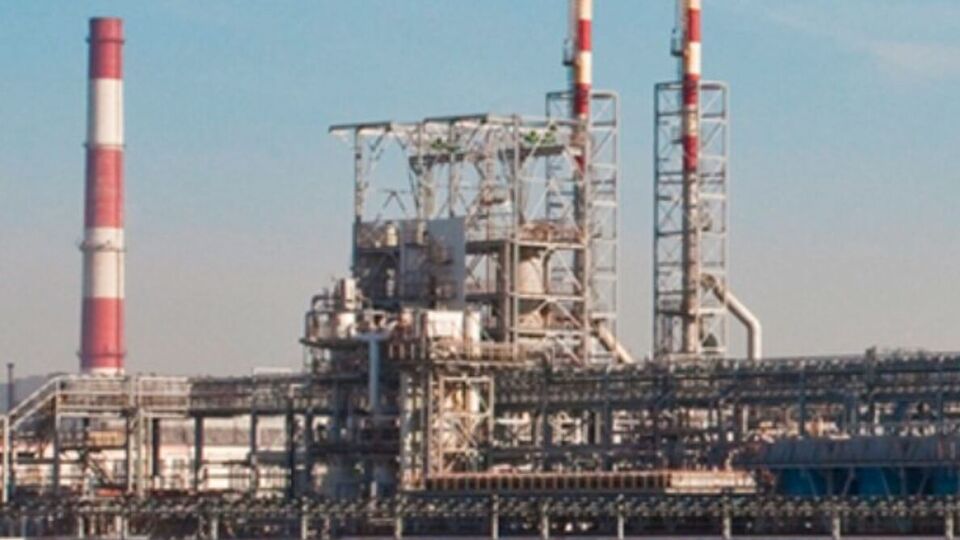 Під удар потрапили головний блок перероблення CDU-5 і гідрокрекінговий блок НПЗ