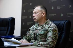 Сирський повідомив, що триває активна робота з підготовки командирів відділень