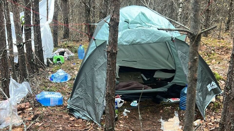 Во время обысков автомобиля и "тайника" беглеца обнаружили и изъяли более 12,6 млн грн в иностранной валюте