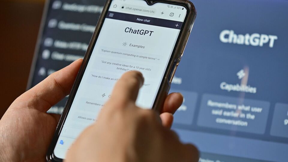 Иски были поданы против компании OpenAI от имени шести взрослых и одного подростка
