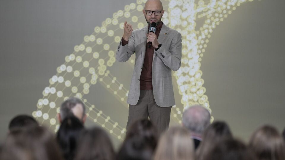 Торговий баланс України "просто катастрофічний", наголосив Яценюк