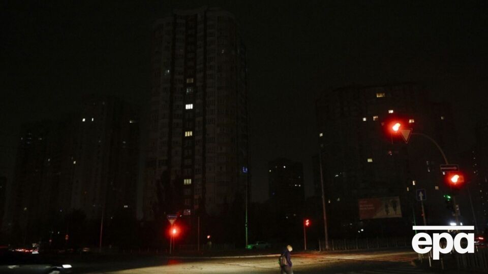 У яких саме регіонах ввели вимкнення світла, влада не інформує