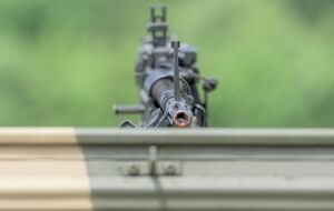 Імовірно, компанія отримувала незаконний прибуток від продажу техніки ЗСУ, написало медіа