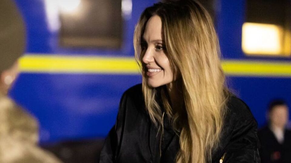 5 ноября Джоли посетила Херсон