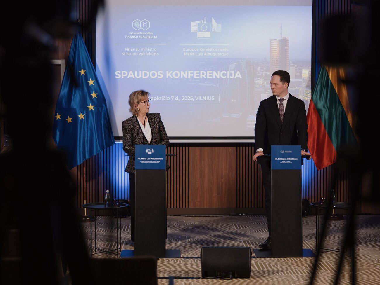 Міністр фінансів Литви обговорив із комісаркою ЄС потребу 20-го пакету санкцій проти Росії
