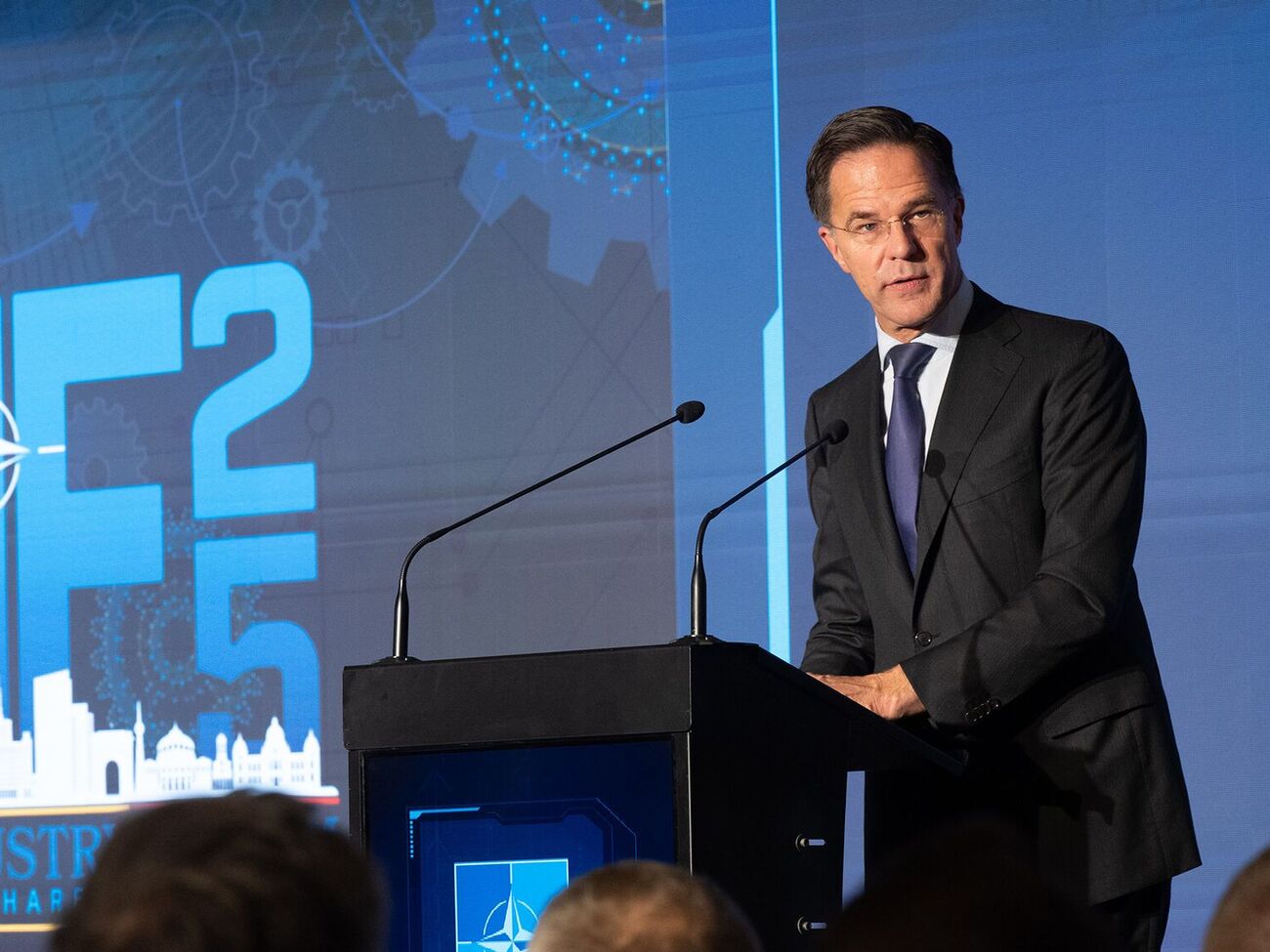 РФ использует "опасную и безрассудную" ядерную риторику, отметил Рютте