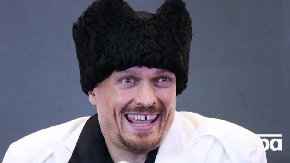 Усик за свою кар'єру заробив $214 млн, поінформував GiveMeSport