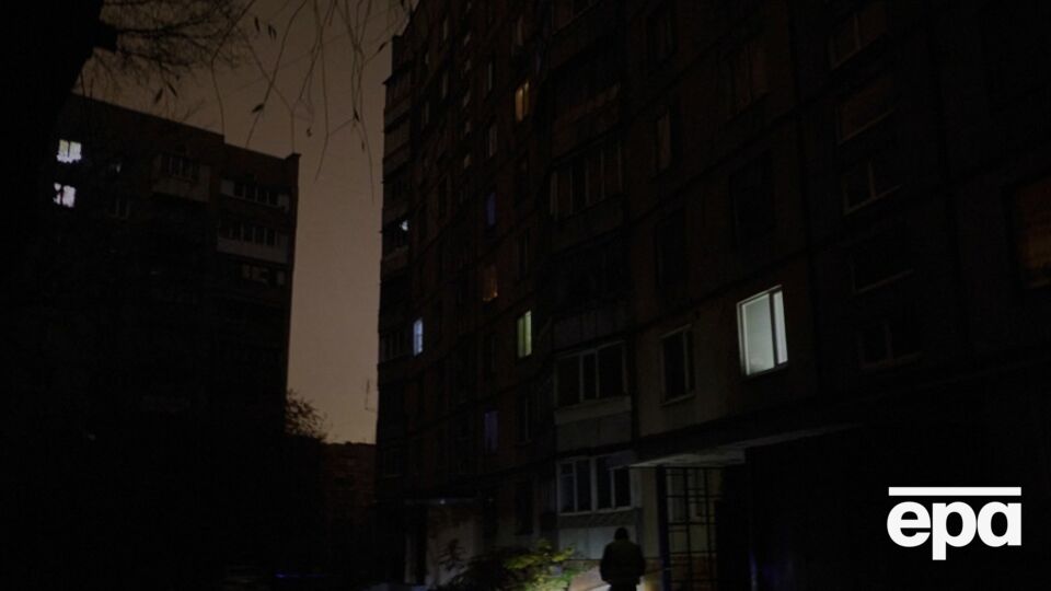 В "Укрэнерго" сообщили о вынужденных мерах по ограничению света по Украине до конца суток и графики на 9 ноября