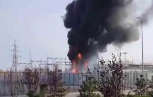 У Таганрозі пролунало два вибухи, після яких виникла пожежа і зникло світло