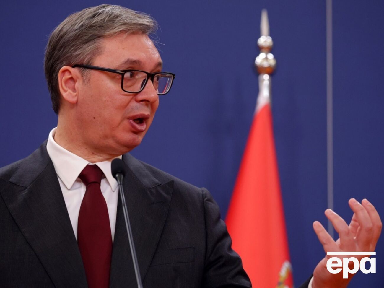 За словами Вучича, він не може дозволити собі емоційні висловлювання