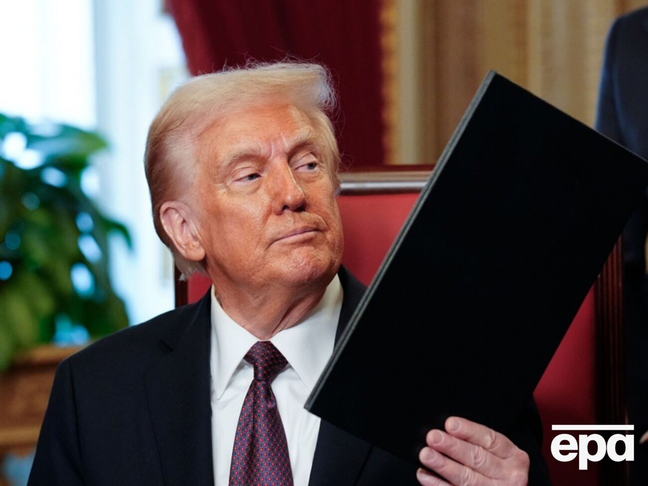 Трамп заявил, что США получают "миллионы долларов"