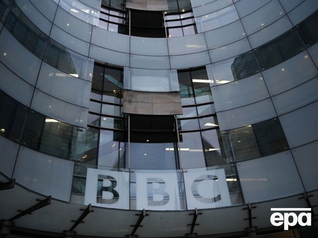 У BBC Дейві пропрацював 20 років