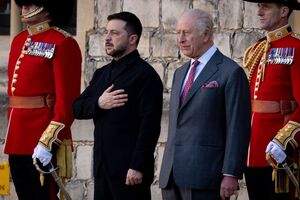 По словам Зеленского, король стал очень благосклонен к Украине